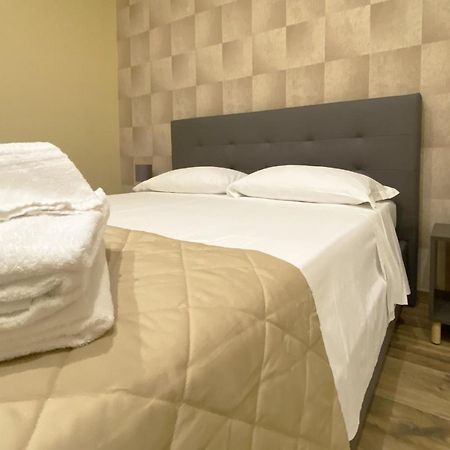 Sami B&B And Holidays Home タラント エクステリア 写真